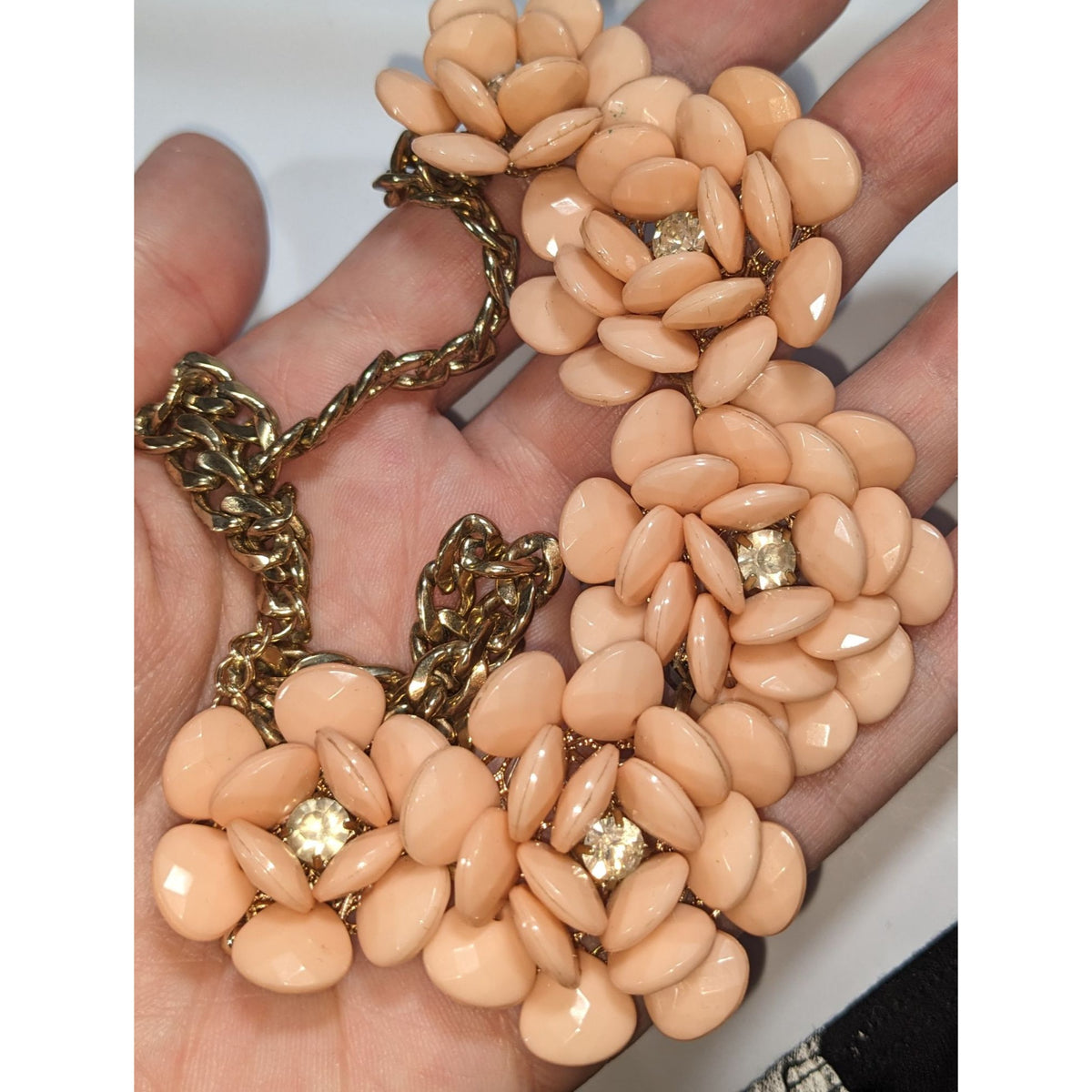 Y2K Romantic Floral Acrylic Peach Gold Tone Statement Necklace 15 Inch