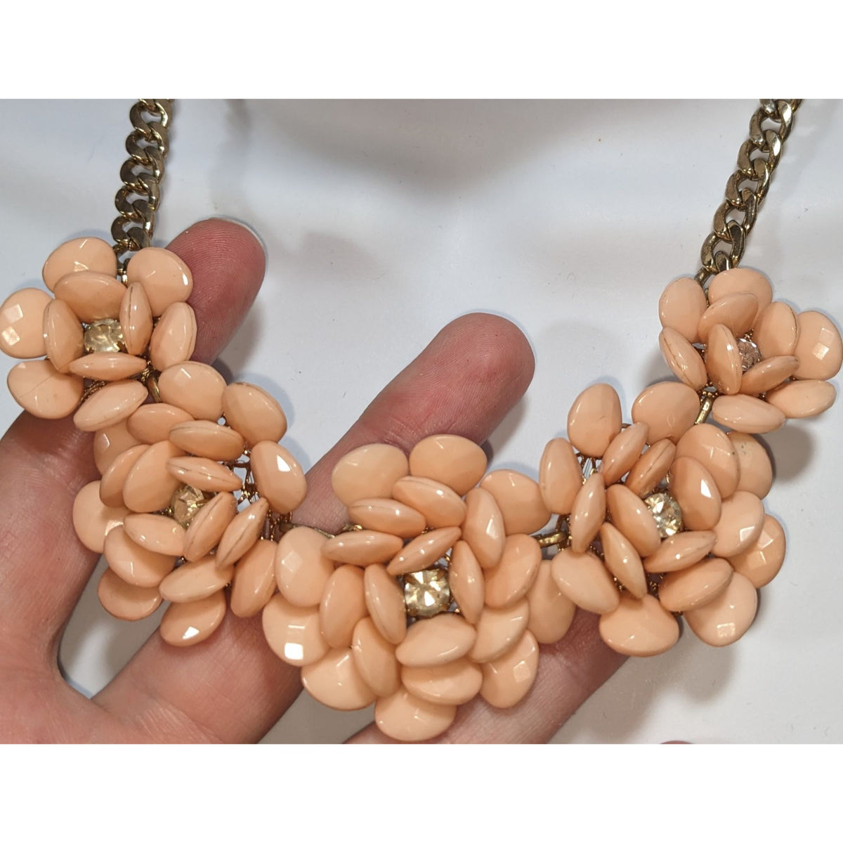 Y2K Romantic Floral Acrylic Peach Gold Tone Statement Necklace 15 Inch