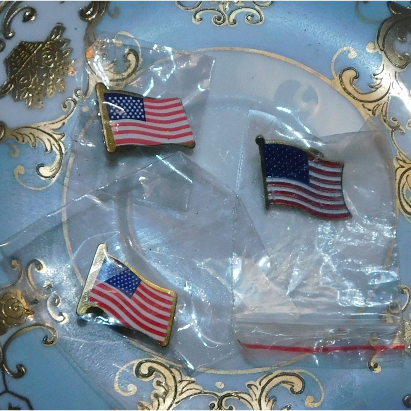 Vintage United States Flag Pins (Lot of 3)