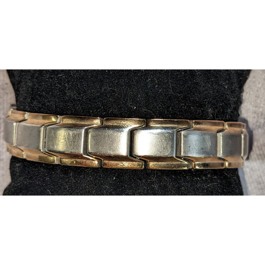 Modern Minimalist Smarter Lifestyle Titanium Magnetic Silver Link Bracelet