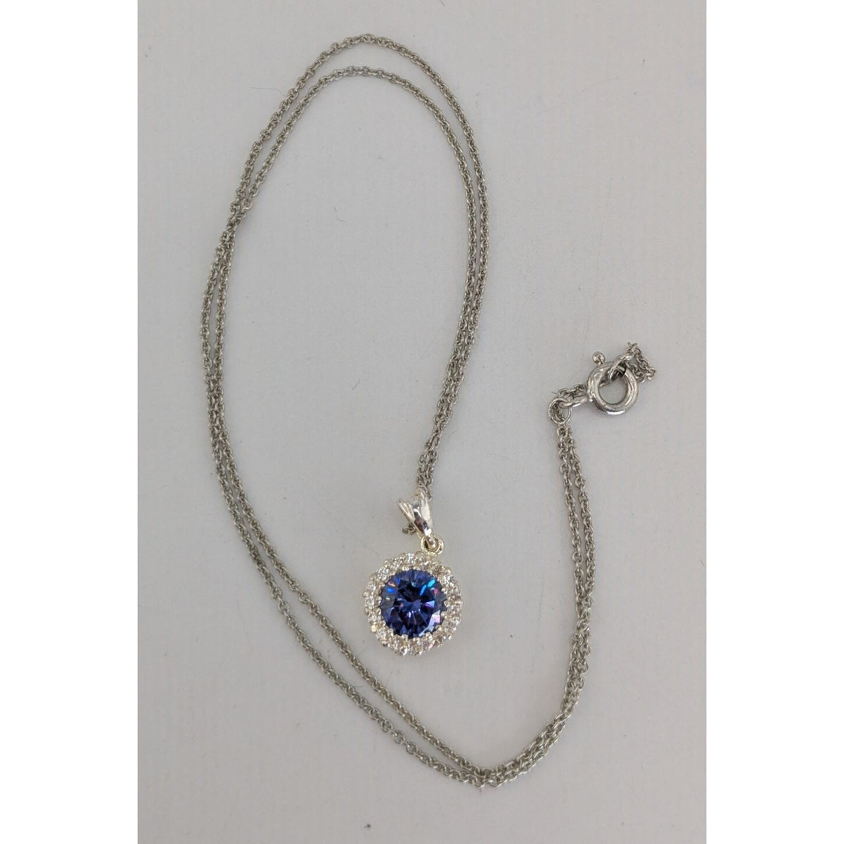 Romantic Glam Halo Blue Crystal Rhinestone Pendant Necklace Silver Tone
