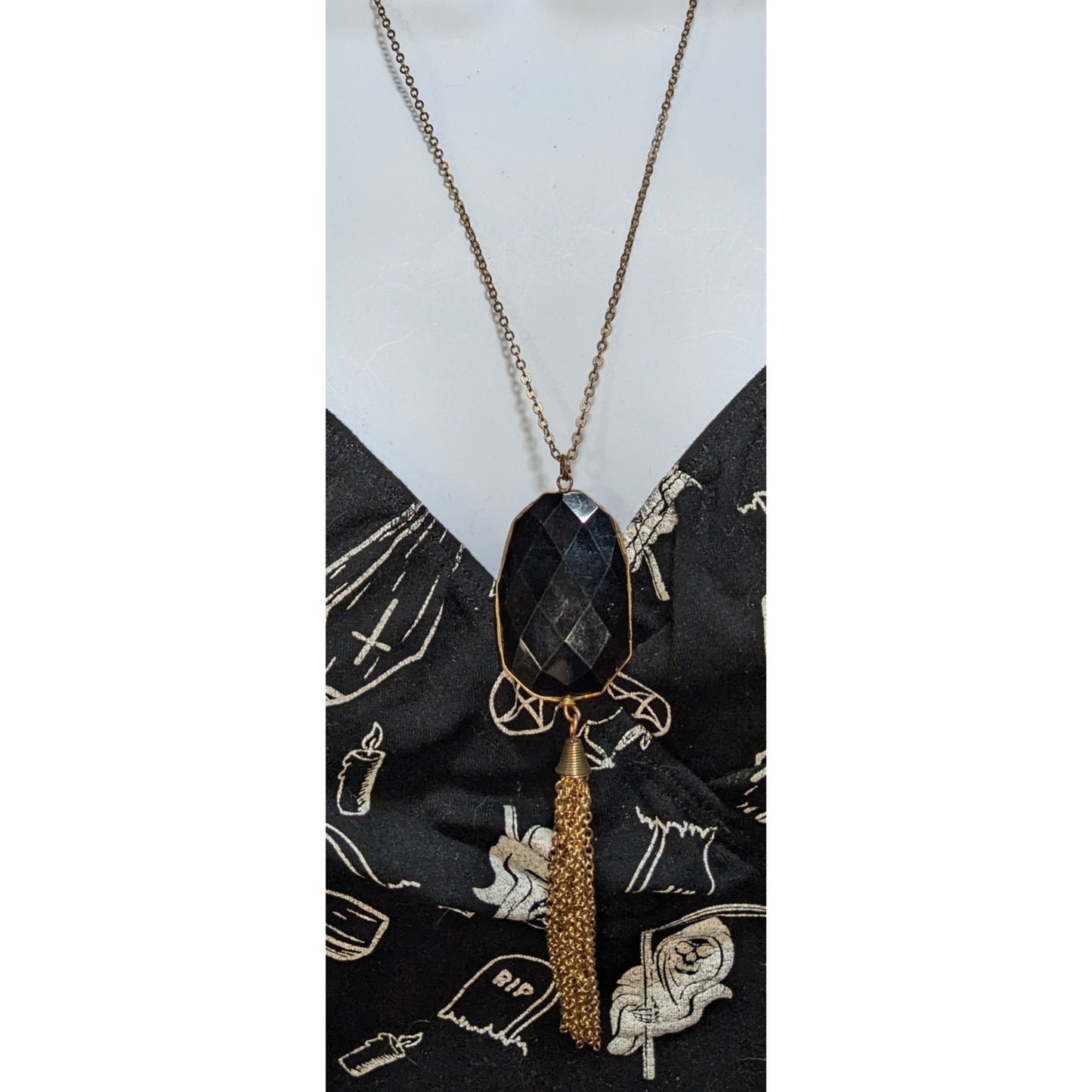 Black Faceted Stone Tassel Necklace Gold Tone Statement Pendant Boho Glam Jewelry