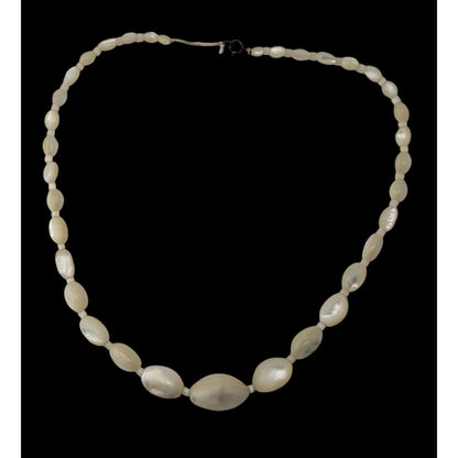 Boho Vintage Mother of Pearl Graduated Beaded Necklace White Iridescent Shell Jewelry