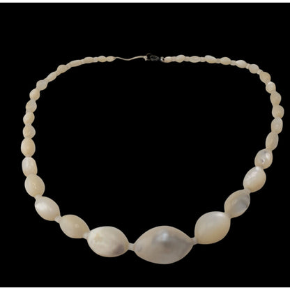 Boho Vintage Mother of Pearl Graduated Beaded Necklace White Iridescent Shell Jewelry
