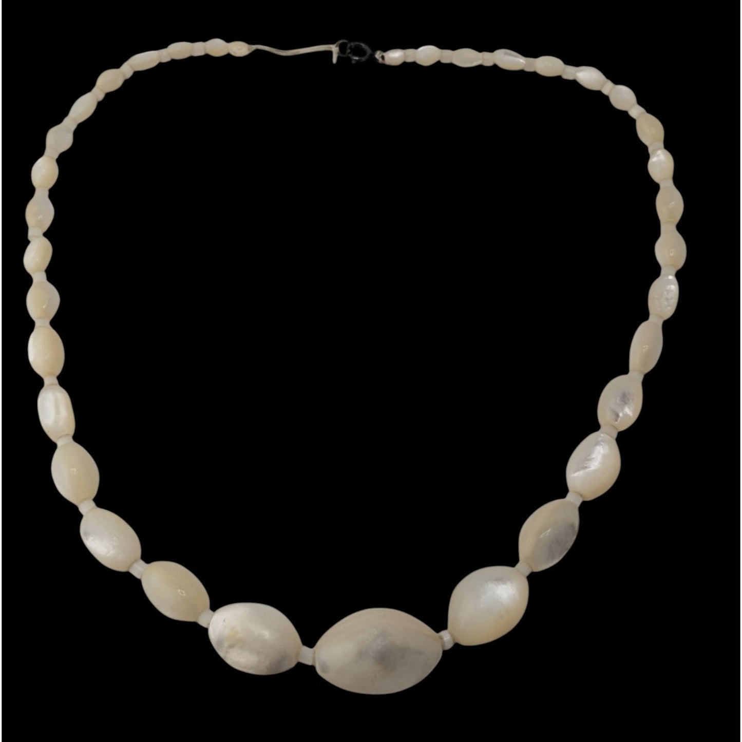 Boho Vintage Mother of Pearl Graduated Beaded Necklace White Iridescent Shell Jewelry