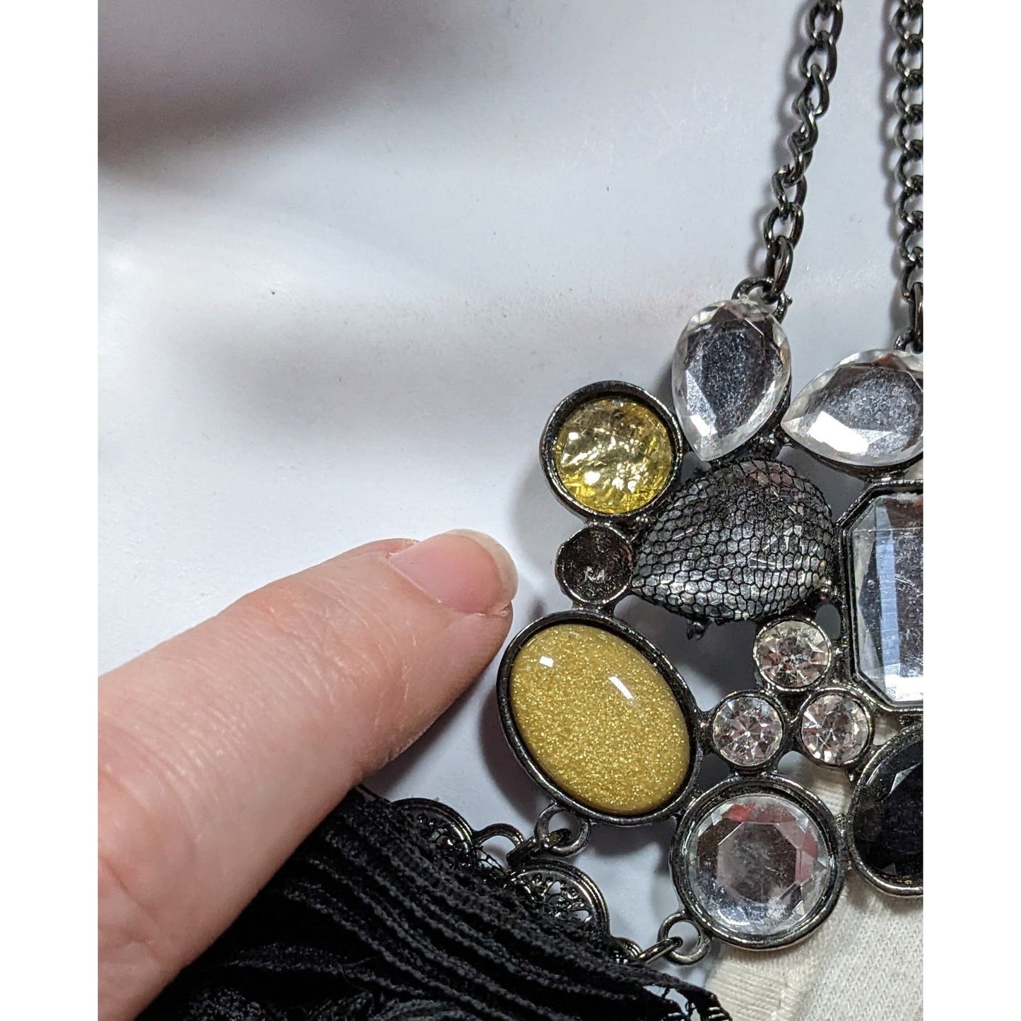 NY Floral Glam Beaded Statement Necklace With Lace Flower