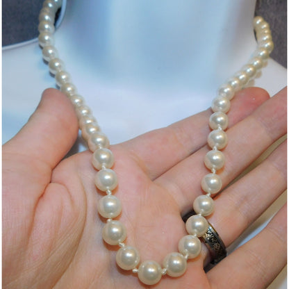 Elegant Classic Faux Pearl Beaded Necklace