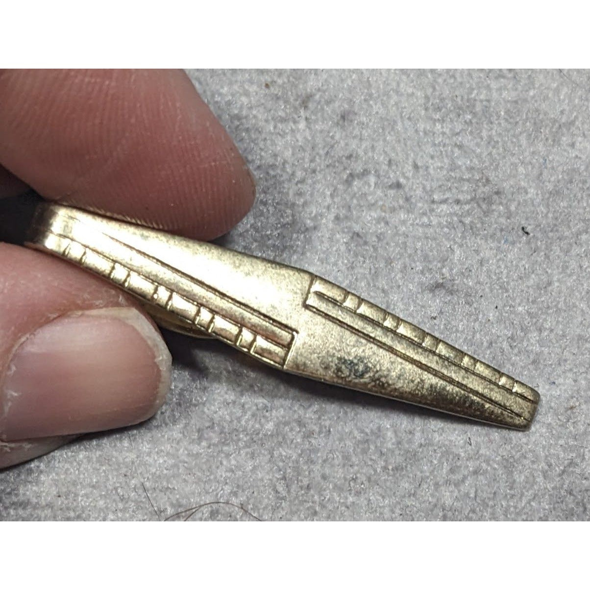 Vintage Etched Gold Tone Collectible Tie Clasp