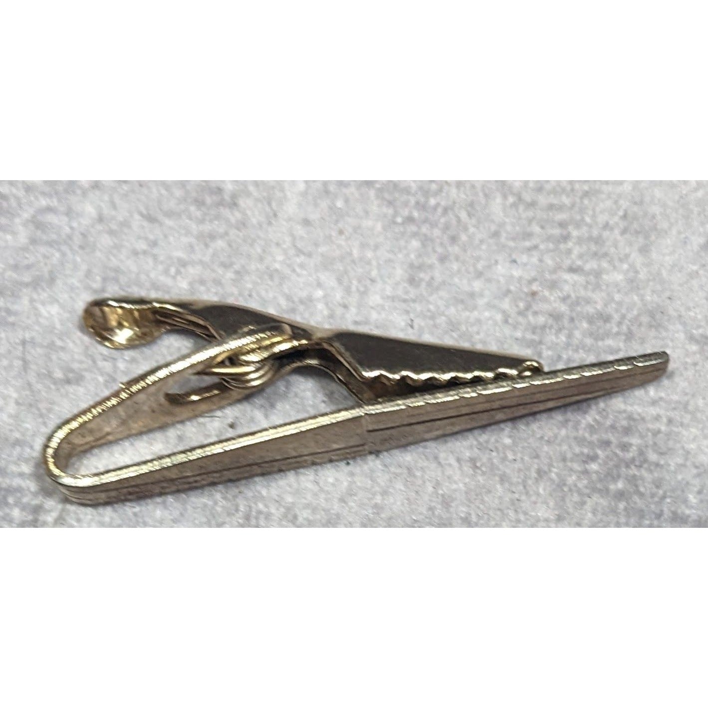 Vintage Etched Gold Tone Collectible Tie Clasp