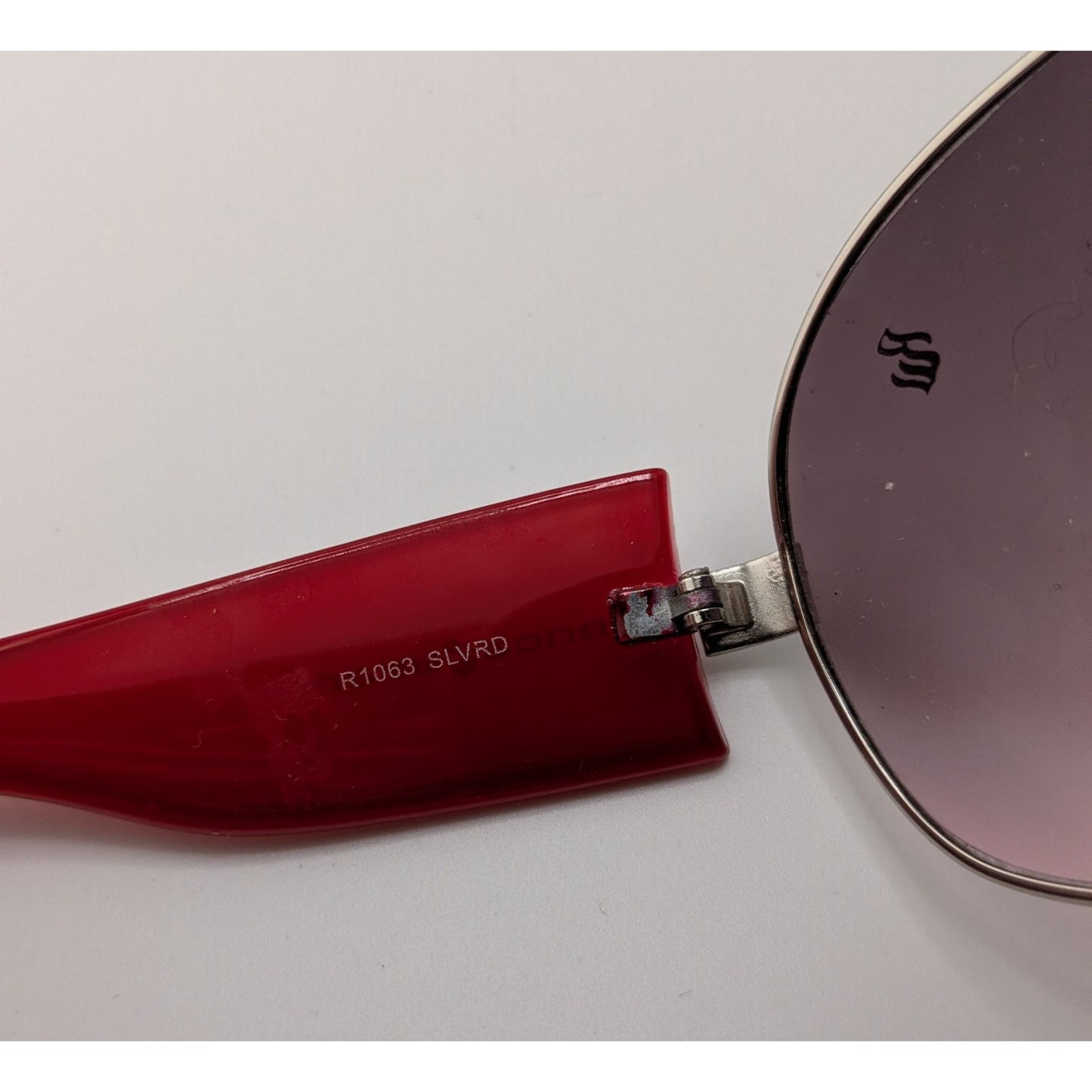 Rocawear Shield-Style Sunglasses Gradient Lens Red Temples Silver Frame 73mm Lens Width Lightly Worn