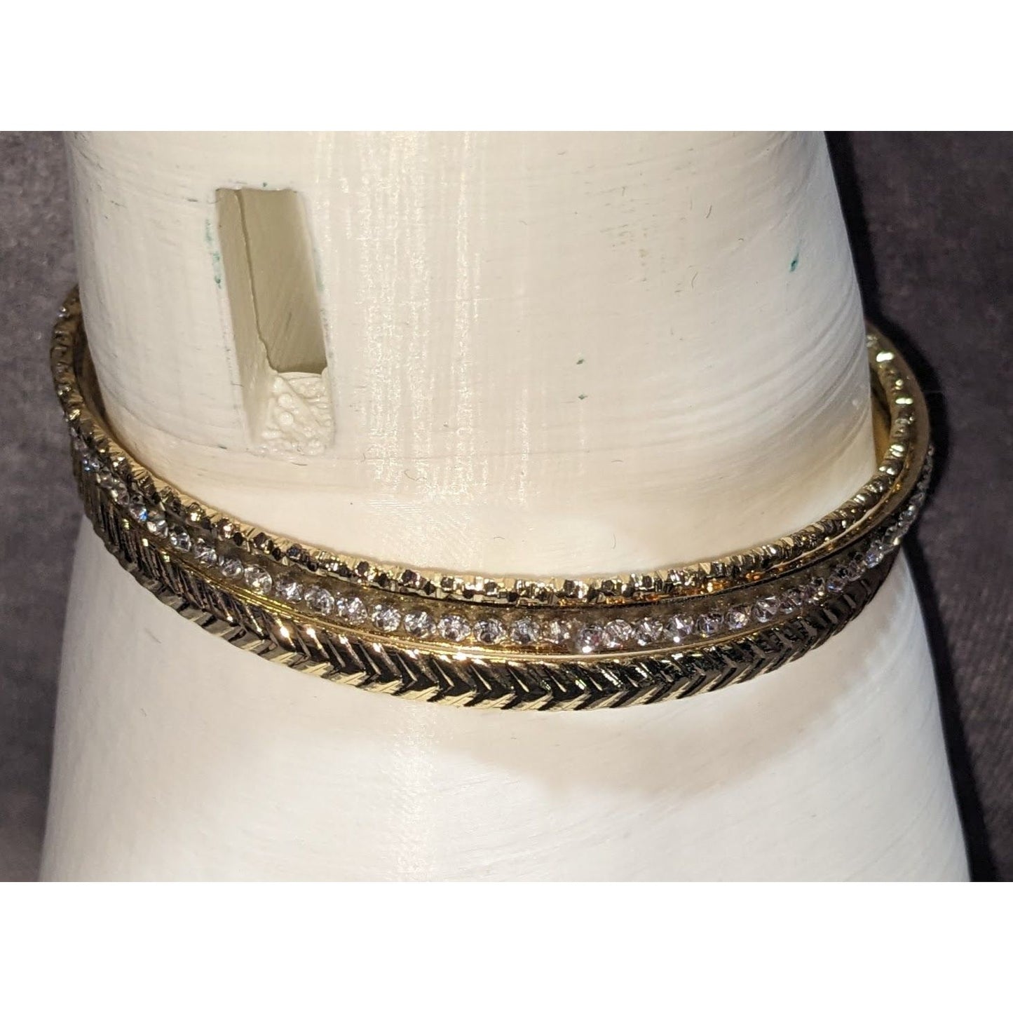 DBello Accessories 3-Piece Gold Tone Rhinestone Bangle Set 8 Inches