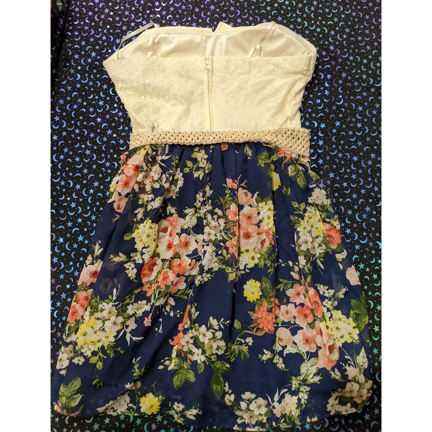 City Triangles Cream And Floral Strapless Mini Dress With Belt 13