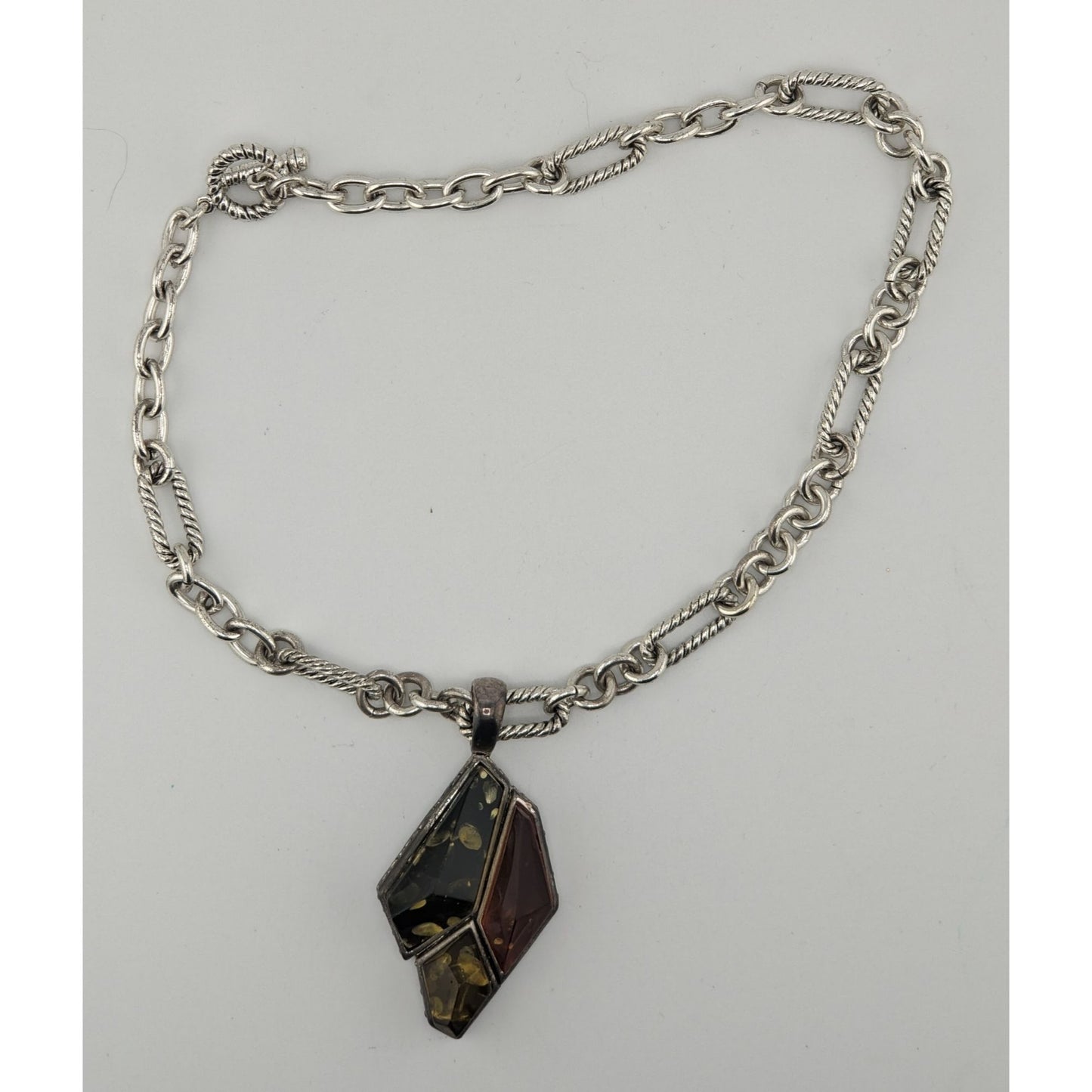 Vintage Confetti Lucite Pendant Necklace With Chunky Silver Tone Chain