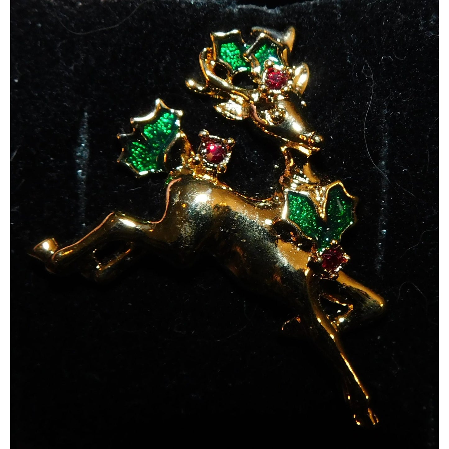 Vintage Avon Holiday Reindeer Holly Brooch