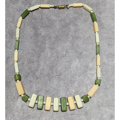 Vintage 1920s Celluloid/Bakelite Green Beaded Necklace