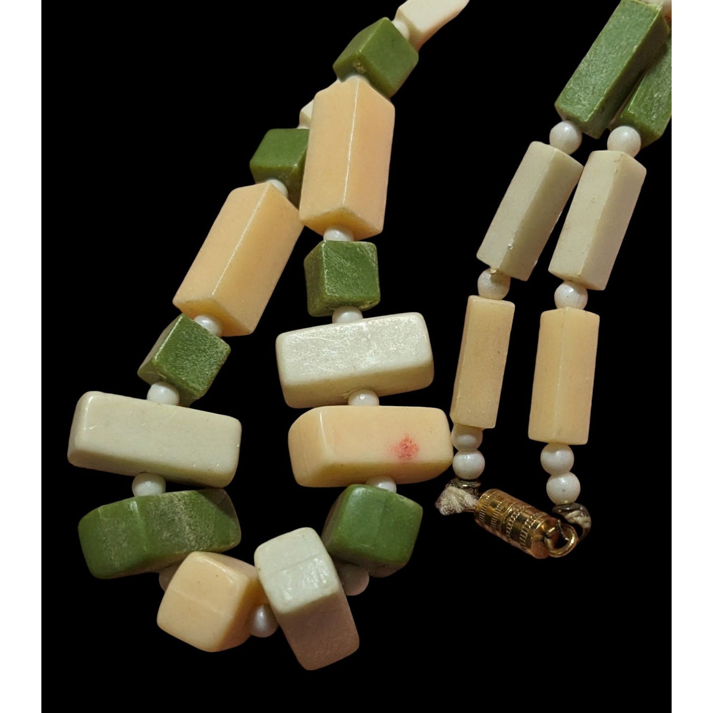 Vintage 1920s Celluloid/Bakelite Green Beaded Necklace