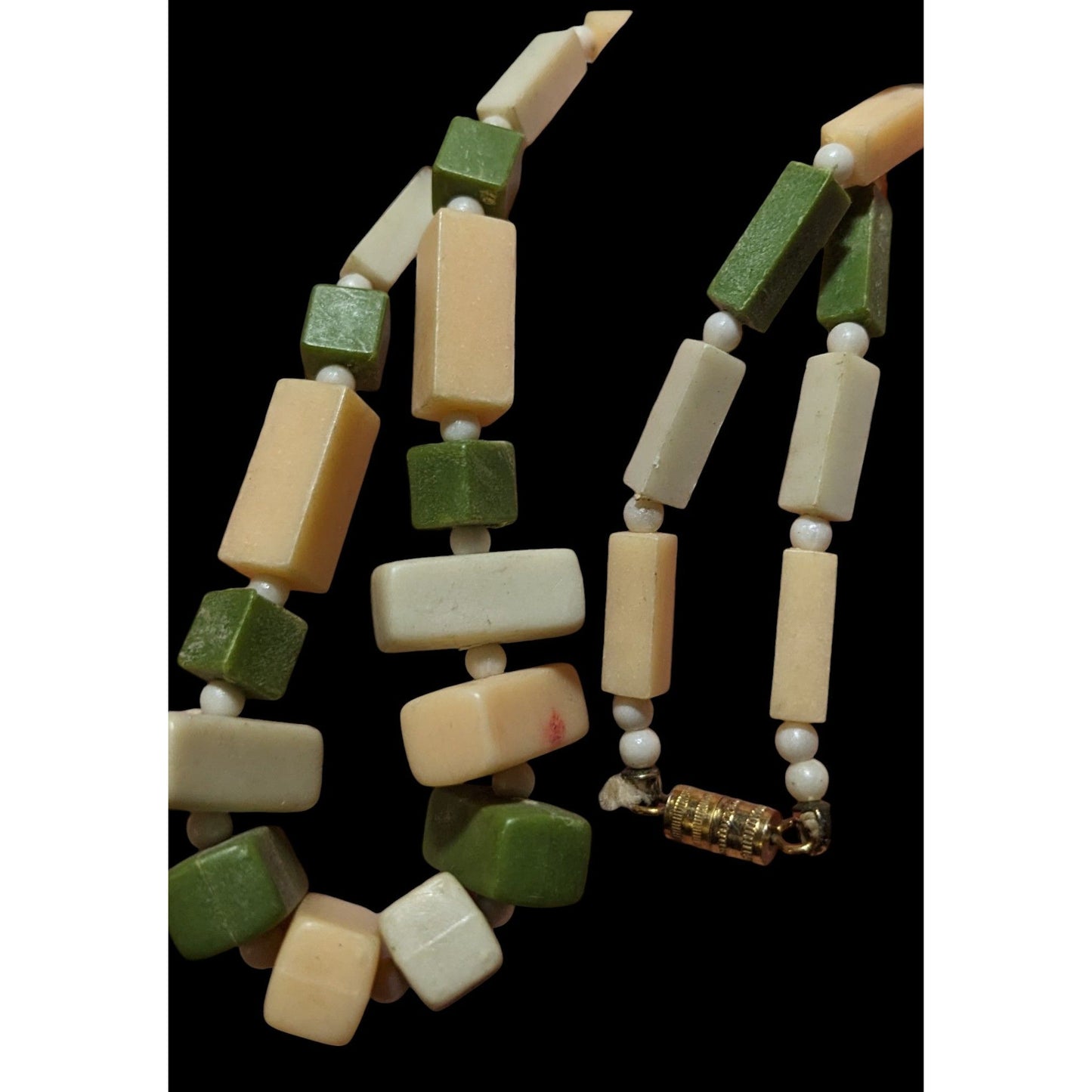 Vintage 1920s Celluloid/Bakelite Green Beaded Necklace