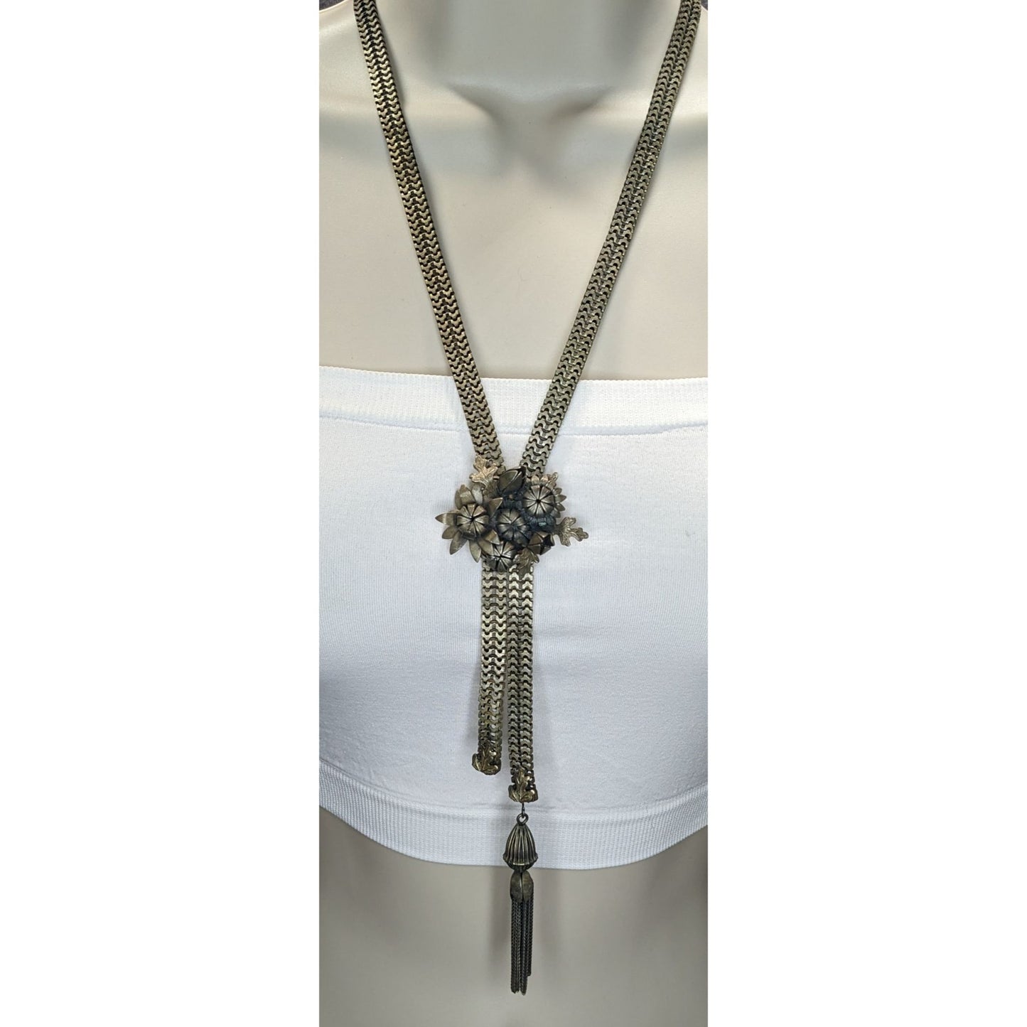 Vintage Dimensional Floral & Oak Leaf Bolo Necklace With Tassel