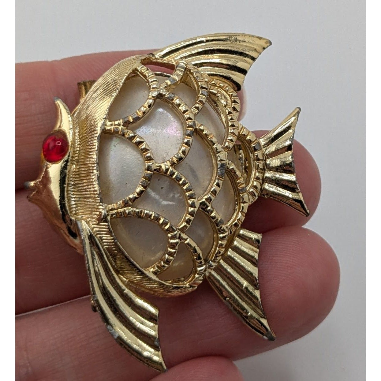 Vintage Angelfish Brooch Gold Tone White Shell Inlay Red Glass Eye Mid Century Glam Pin
