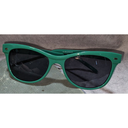 Retro Green Sunglasses Dark Lens Classic Preppy Indie Frames