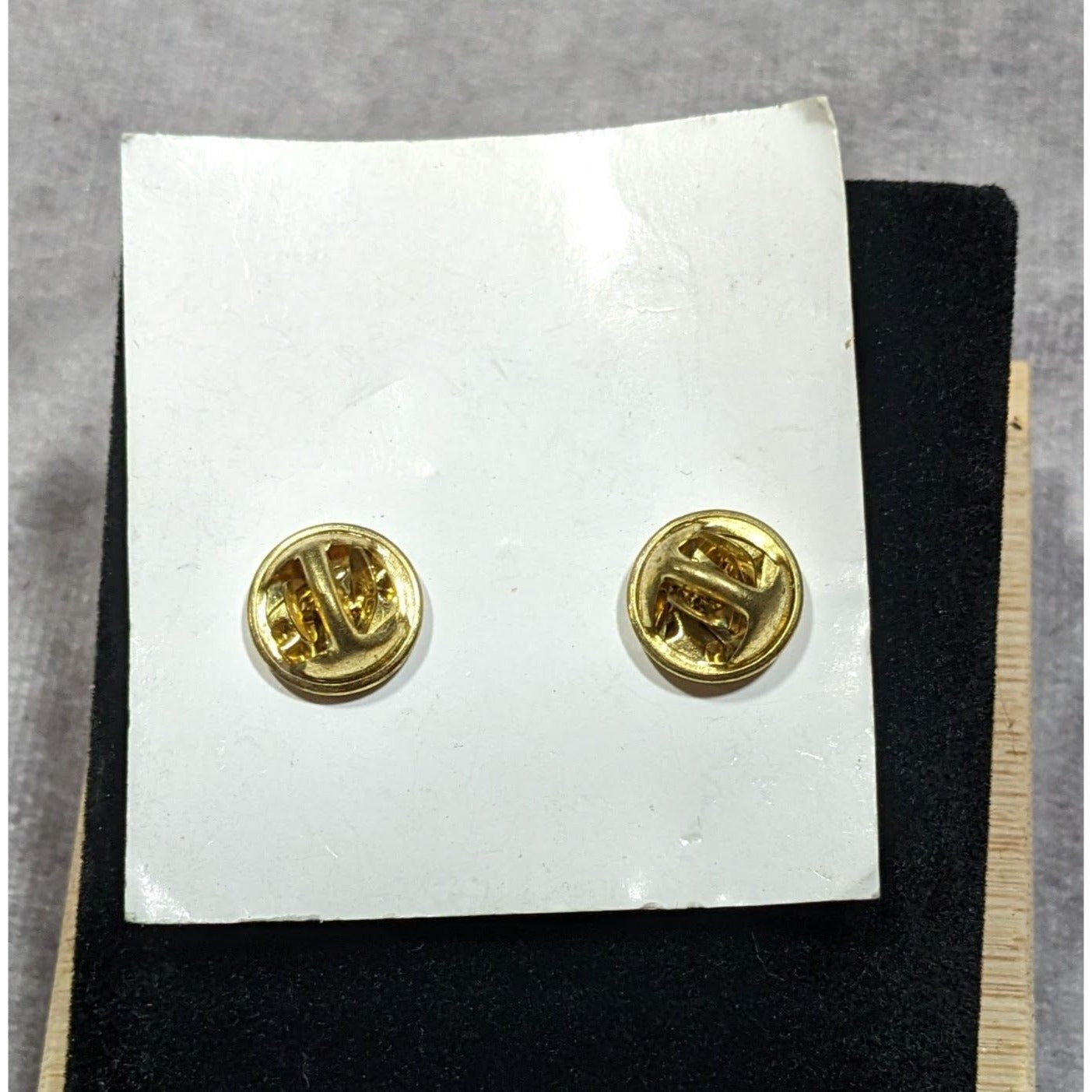 Vintage Tourism Malaysia Gold Tone Lapel Pin