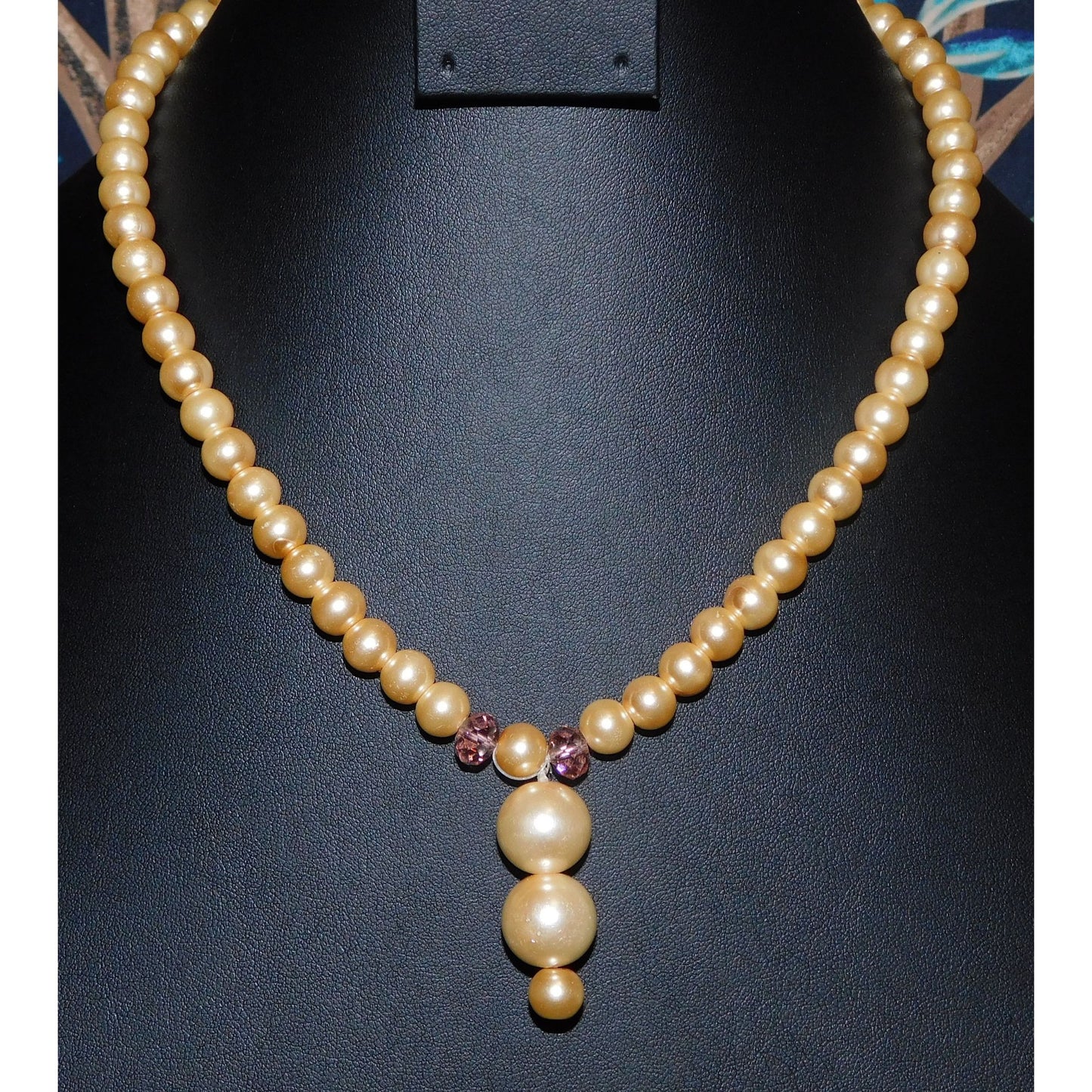 Elegant Modern Faux Pearl And Glass Beaded Necklace