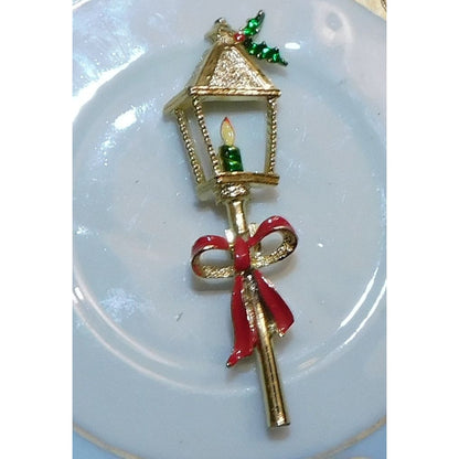 Gerry's Vintage Holiday Streetlamp Brooch