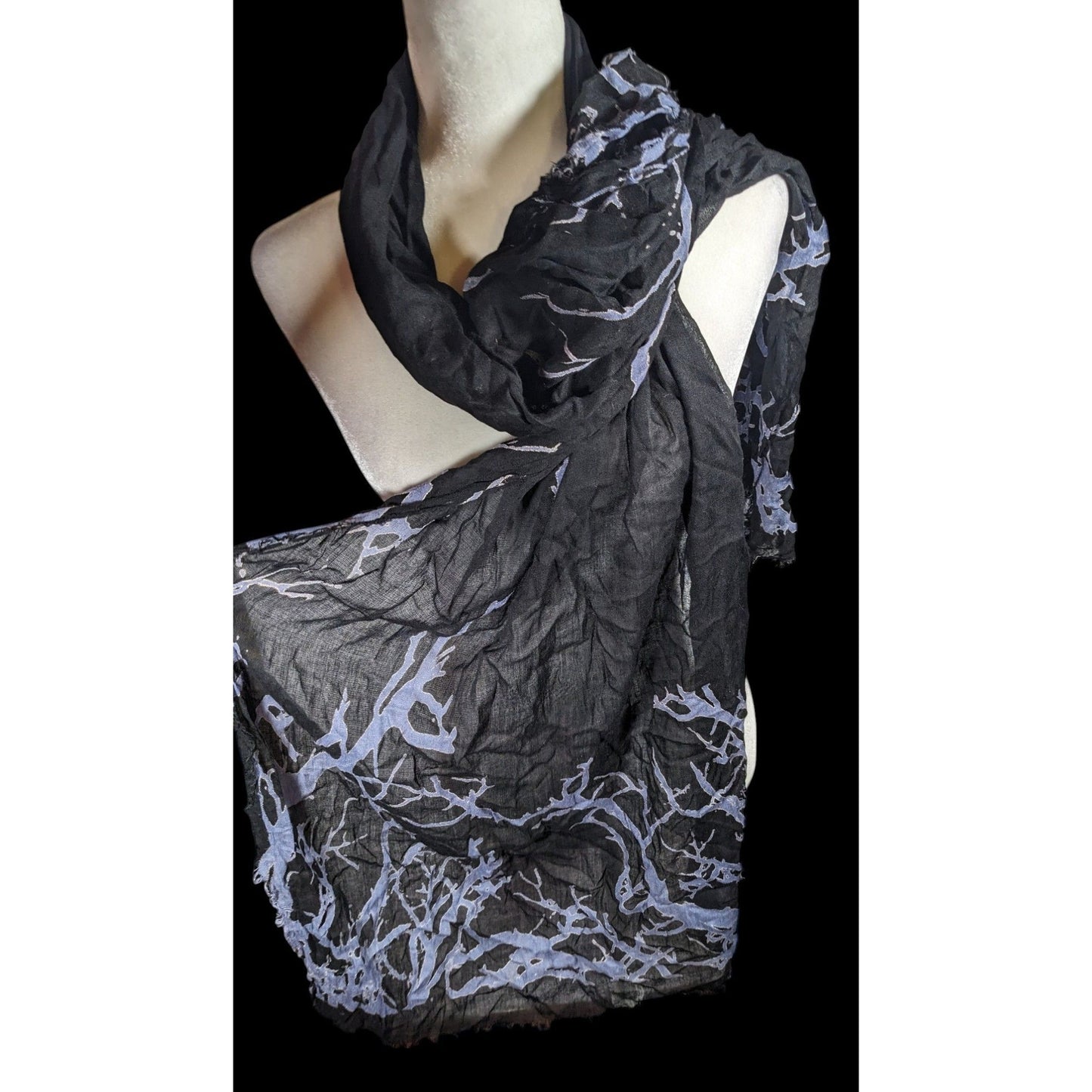 Witchy Gothic Spooky Tree Branch Black And Light Purple Lightweight Scarf