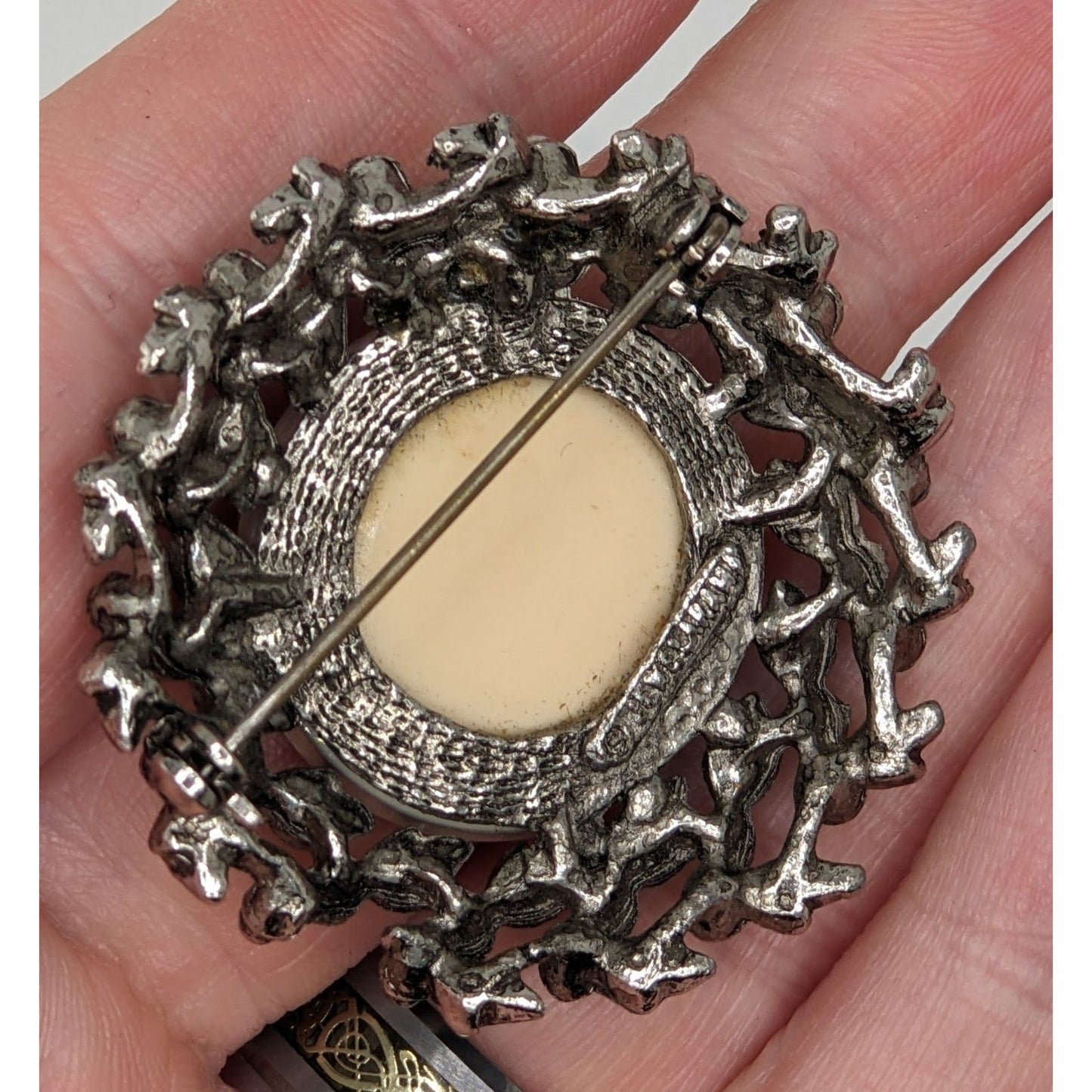 Vintage Prismatic Wreath Brooch With Iridescent Glass Centerpiece & Ornate Silver-Tone Floral Design