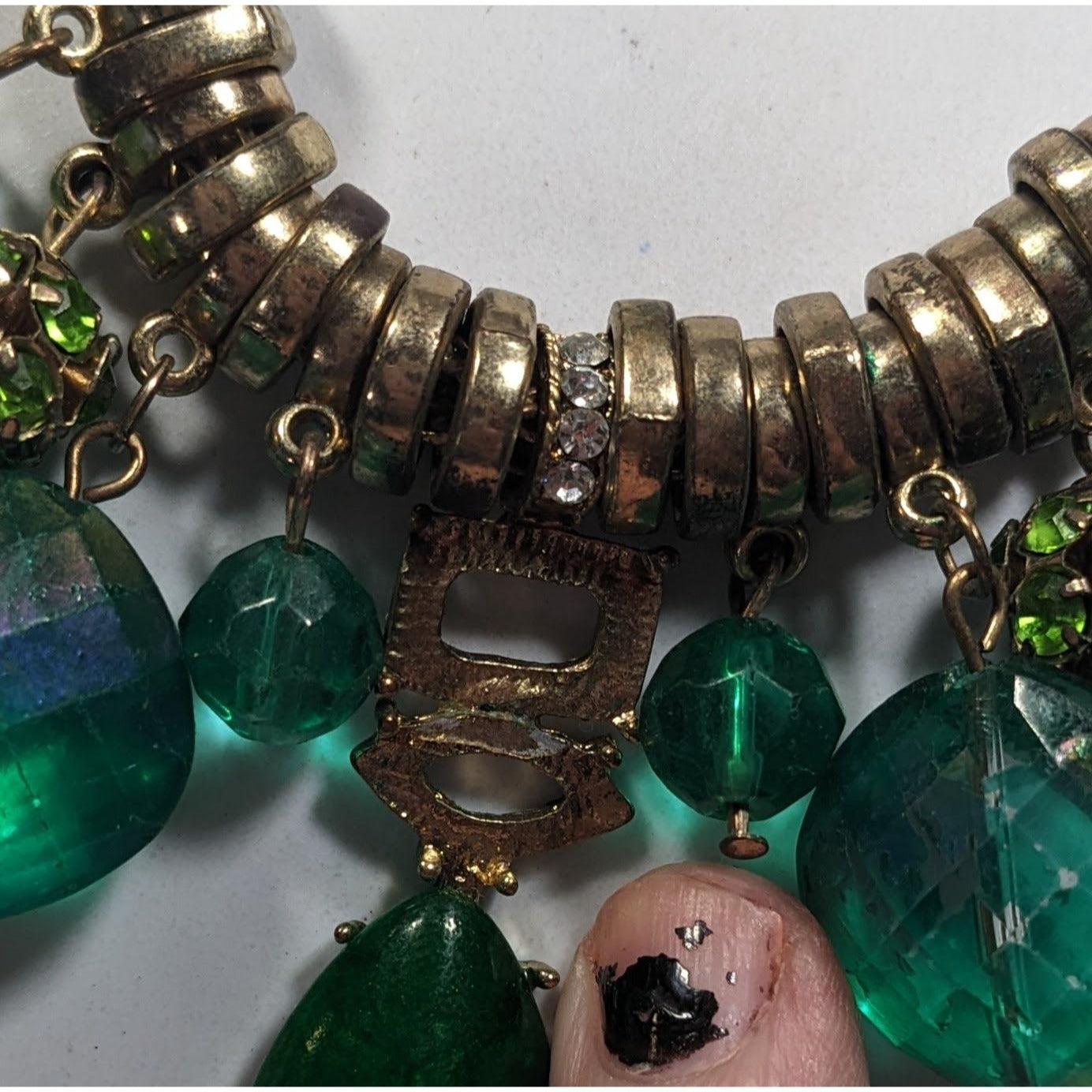Vintage Whimsical Glam Green And Gold Tone Gemmed Necklace