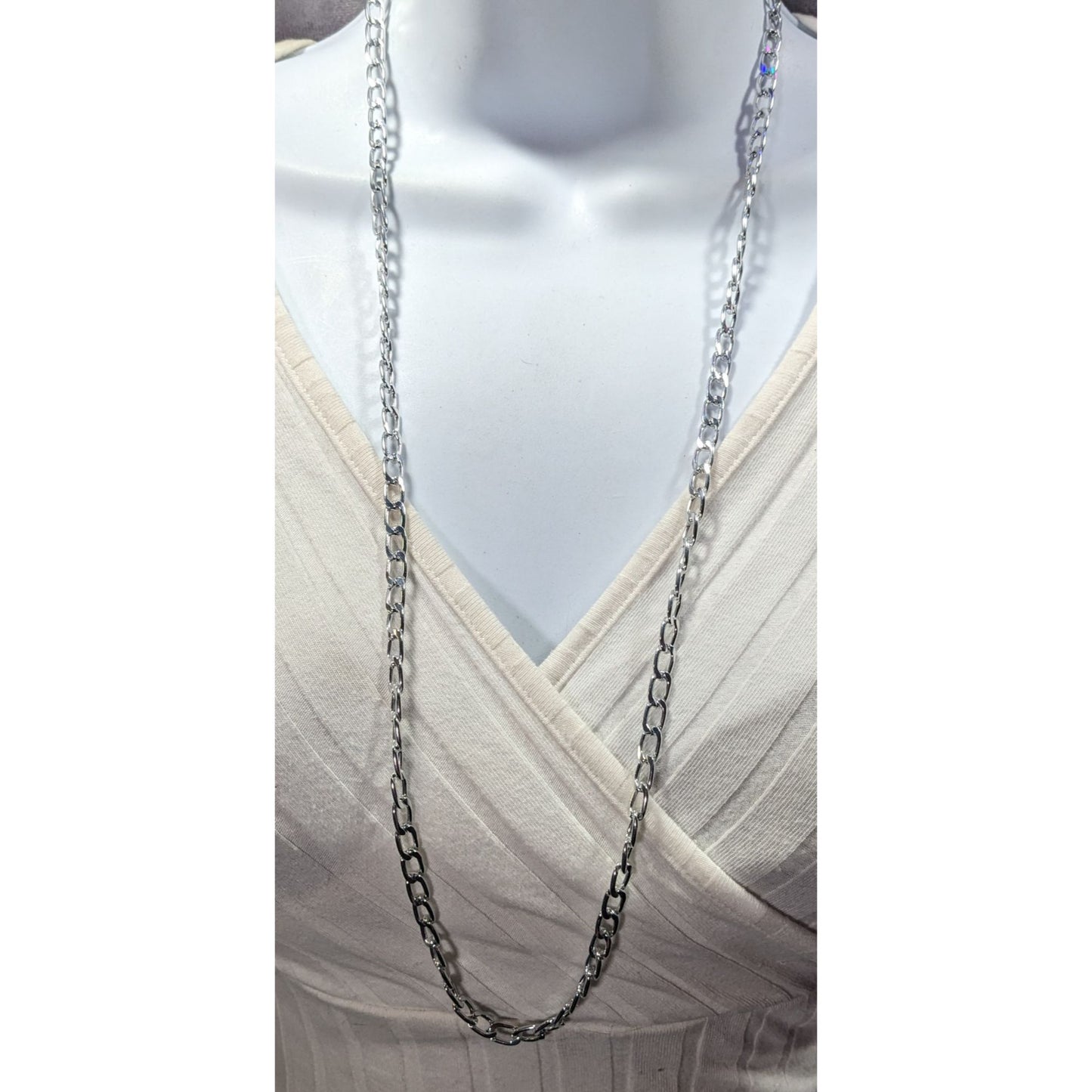 Bright Silver Tone Lightweight Aluminum Chain Necklace