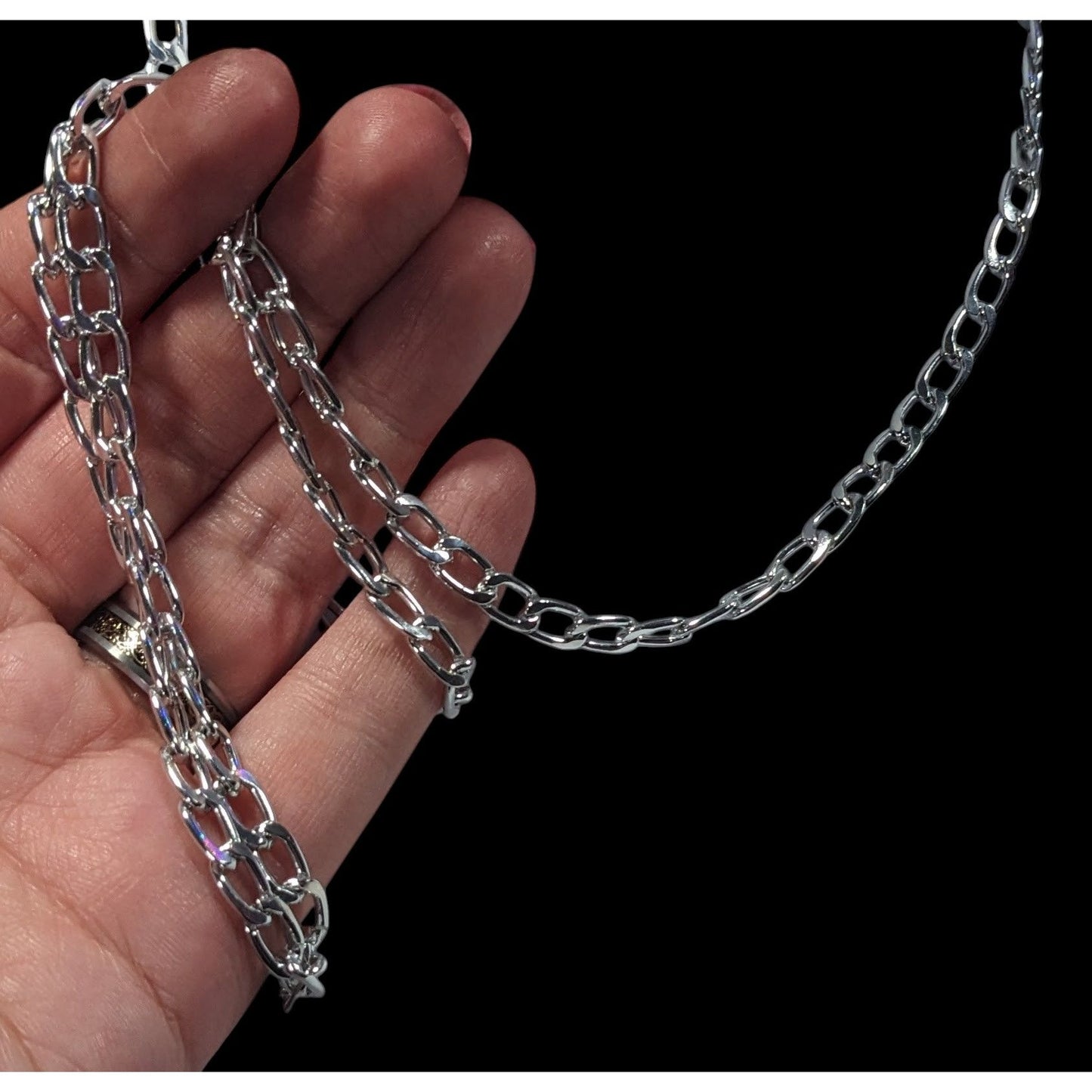 Bright Silver Tone Lightweight Aluminum Chain Necklace