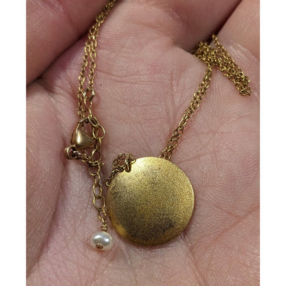 Modern Elegant Gold Tone Frosted Circle Pendant Necklace