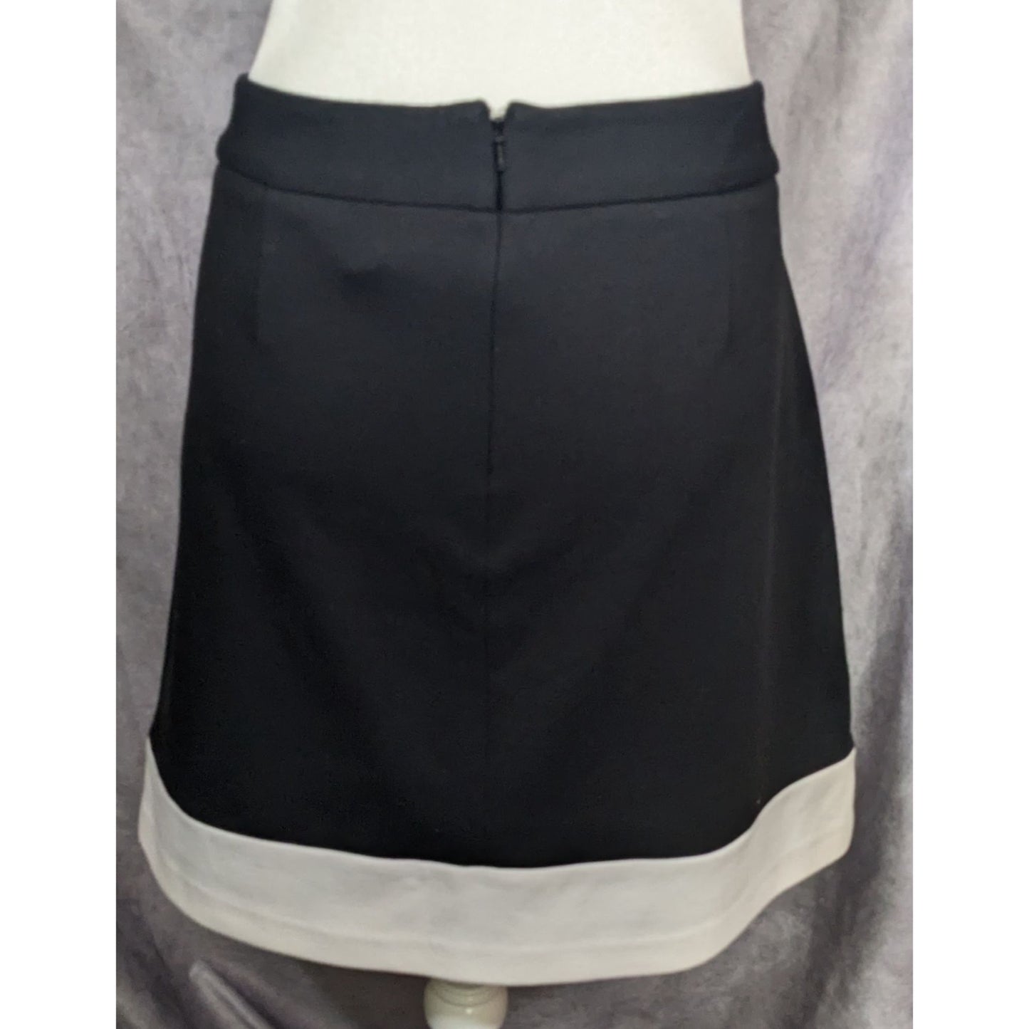 Laundry By Shelli Segal Black With White Trim Skirt