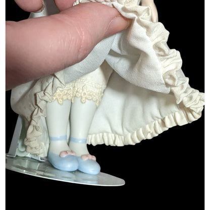 Vintage 1983 Avon Porcelain Victorian Collection Doll With Stand