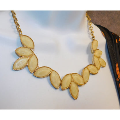 Retro Cream Shimmer Floral Leaf Costume Necklace