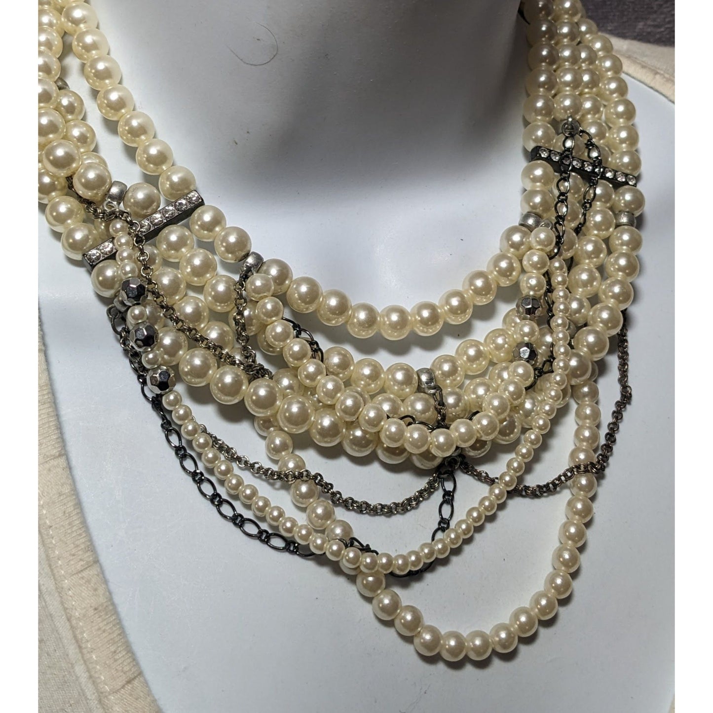 Vintage 90s AEO Faux Pearl Rhinestone Chain Statement Necklace