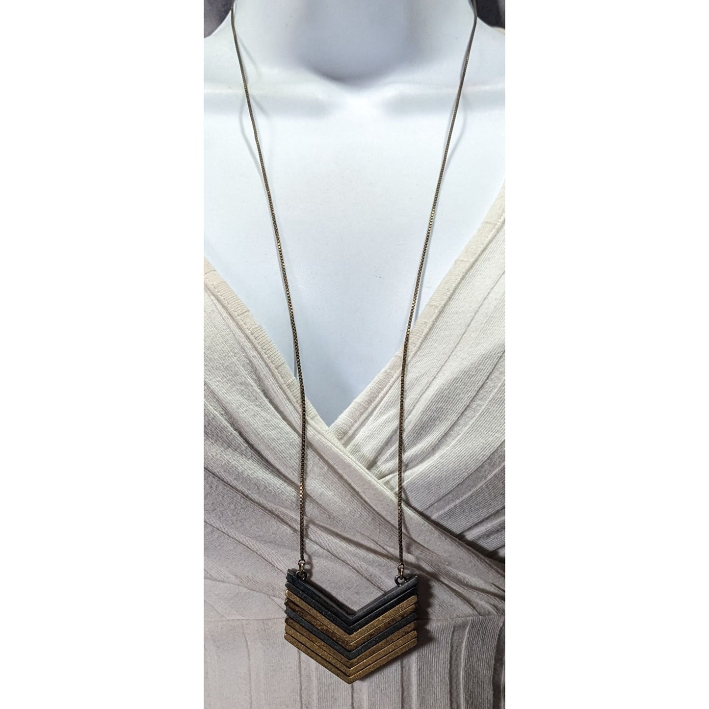 1934 Arrowstack Chevron Multi-Metallic Pendant Necklace
