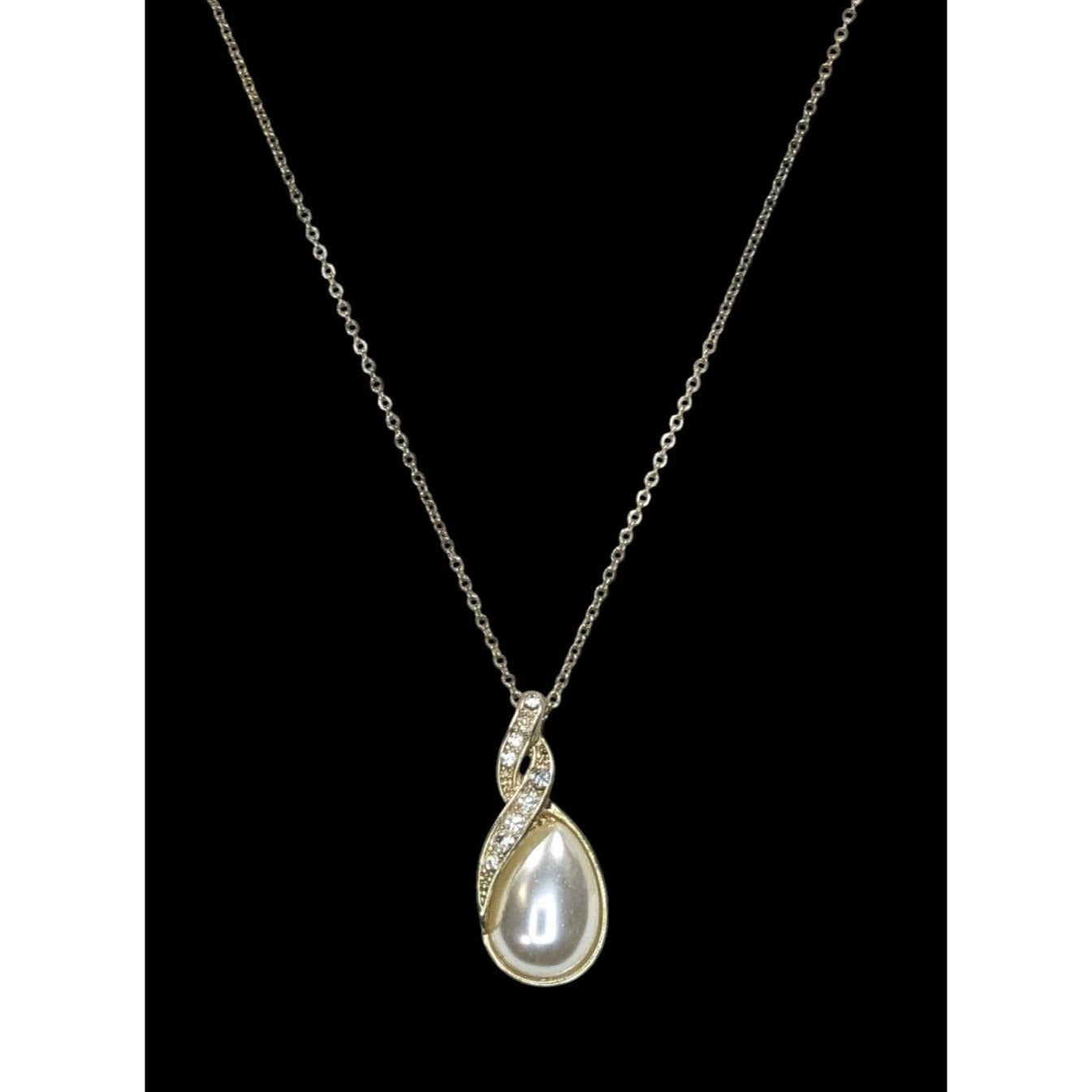 Elegant Faux Pearl Necklace With Gold-Tone Metal & Crystal Accents