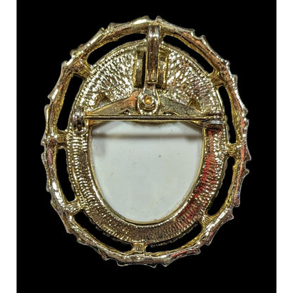 1950s Vintage Gold Tone Cameo Brooch/Pendant