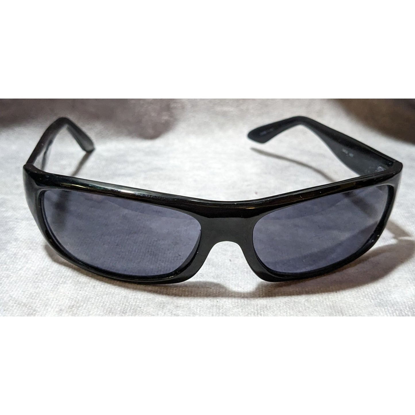 Dockers Classic Black Casual Fashion Sunglasses