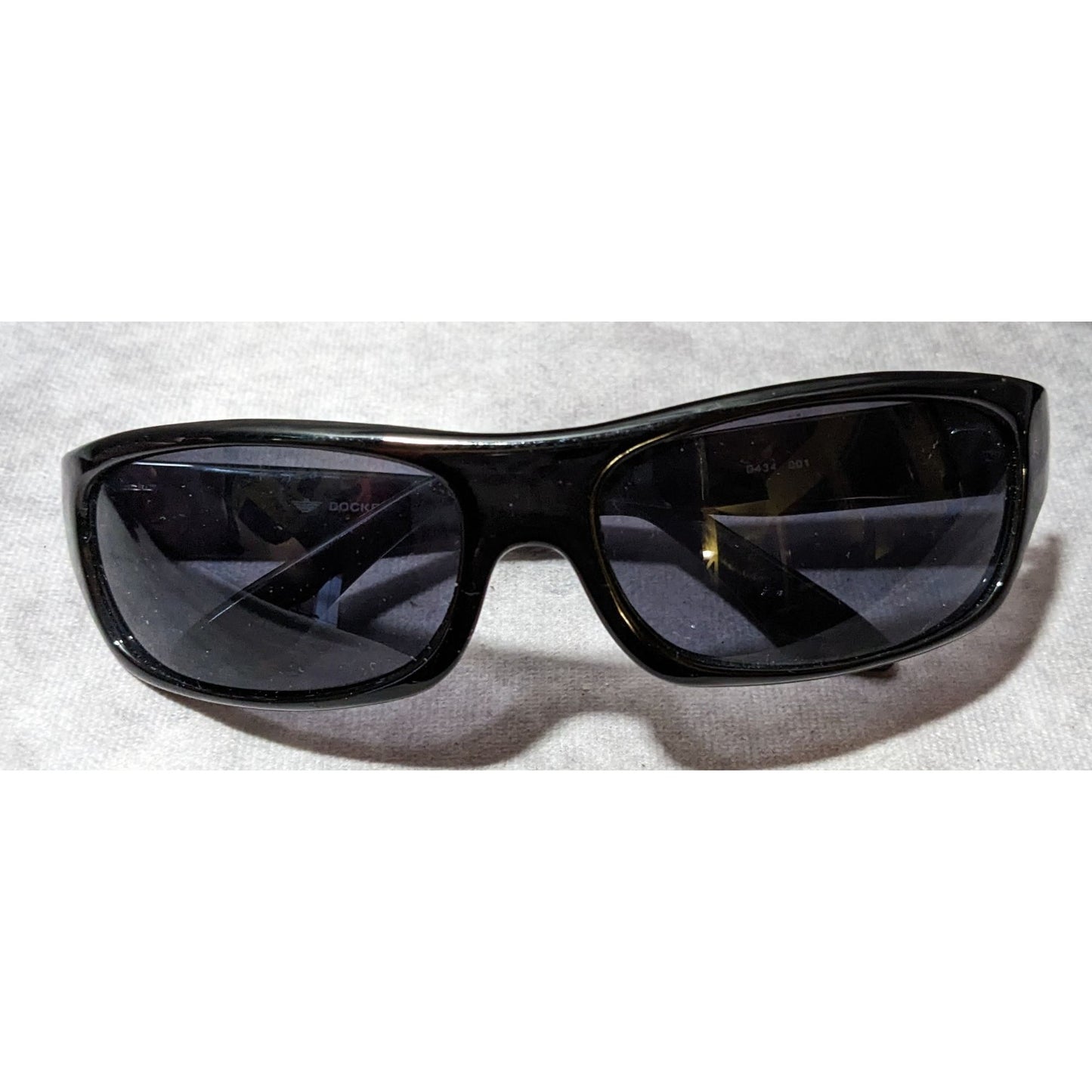 Dockers Classic Black Casual Fashion Sunglasses