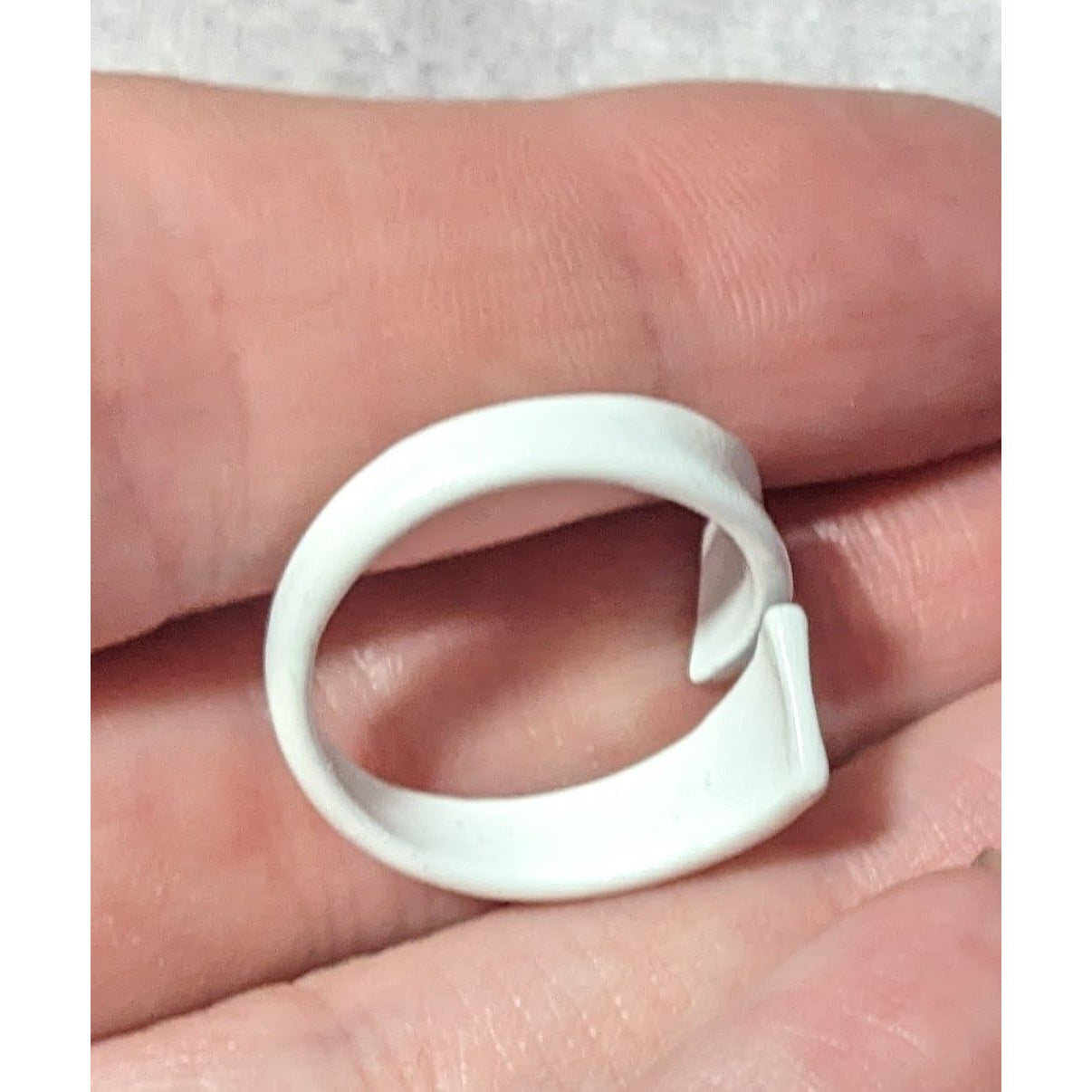 White Abstract Metal Wrap Ring With Enamel Finish Size 7 1/2