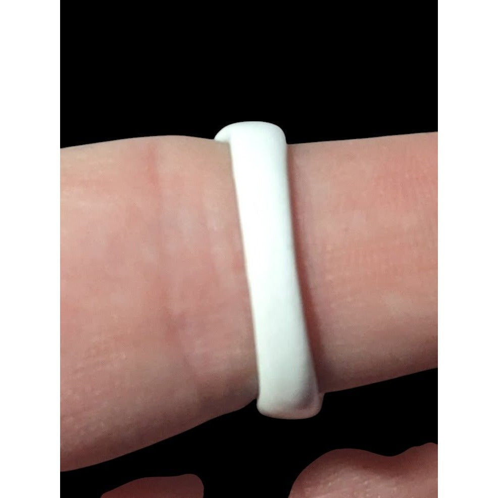 White Abstract Metal Wrap Ring With Enamel Finish Size 7 1/2