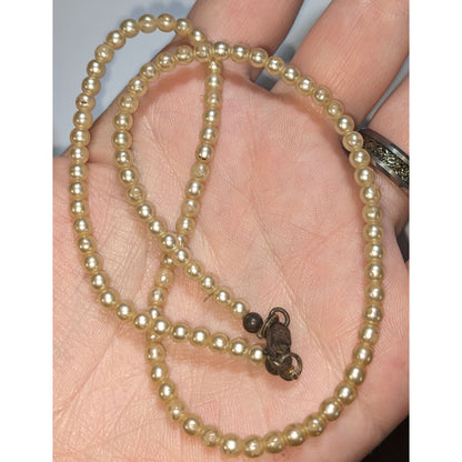 Coquette Vintage Faux Pearl Beaded Strand Necklace Classic Bridal Elegant