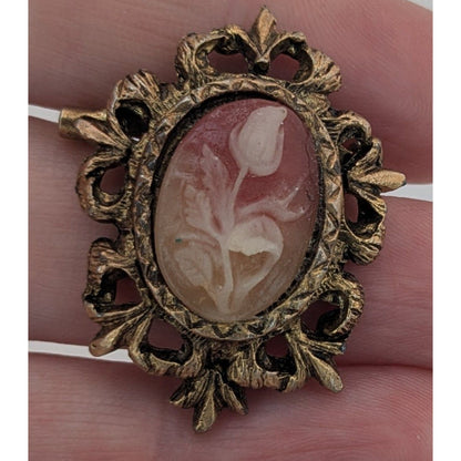 Vintage Floral Cameo Brooch Pendant 1 1/2 Inch Oval Frame