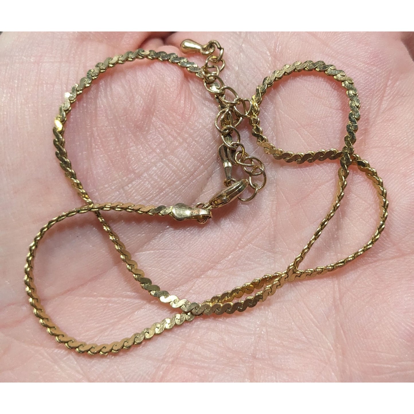 Elegant Classic Gold Tone Serpentine Chain Choker Necklace