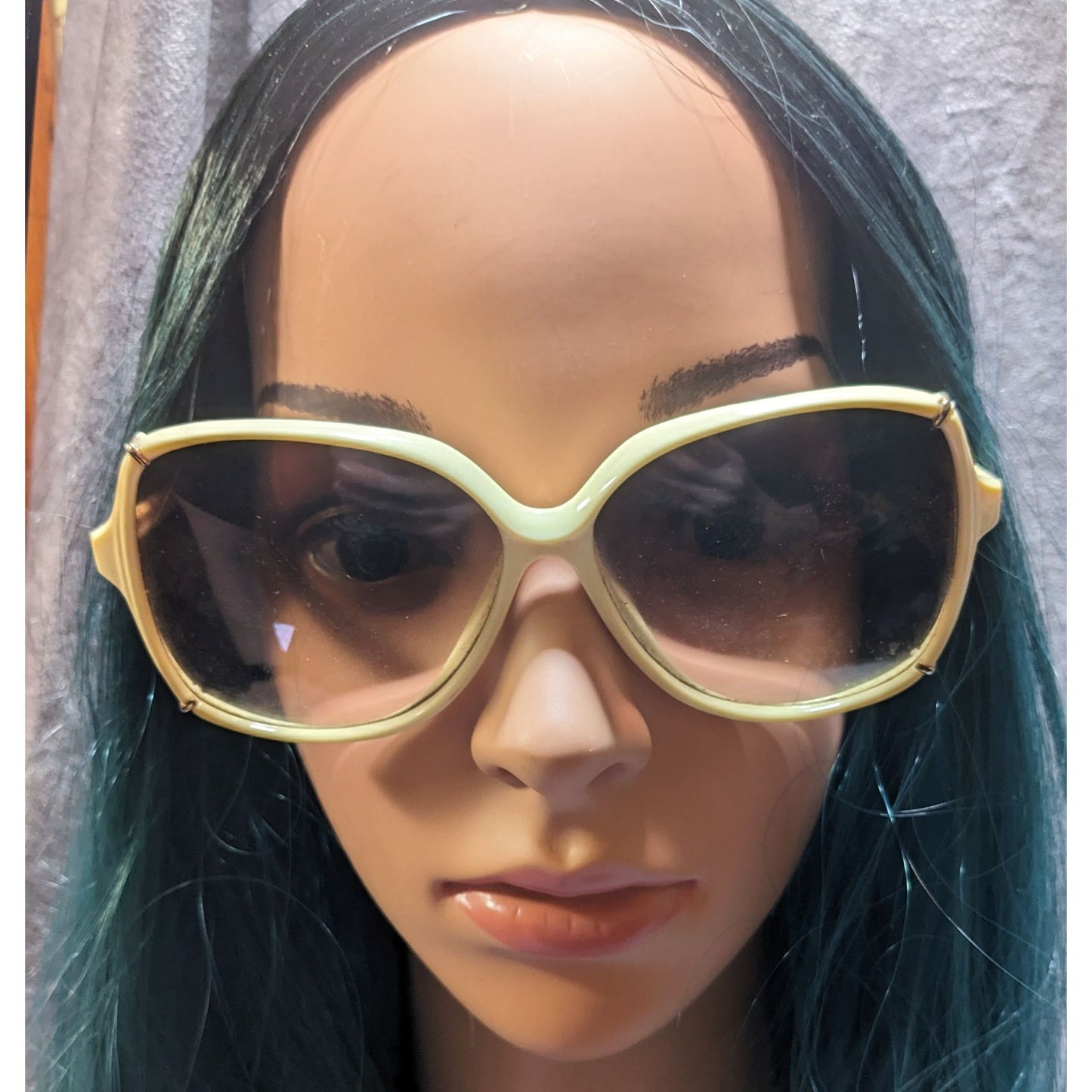 Vintage 60s Retro Cream And Gold Sunglasses