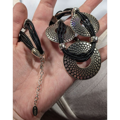 St. Thomas Silver Tone Pebble Medallion Statement Necklace