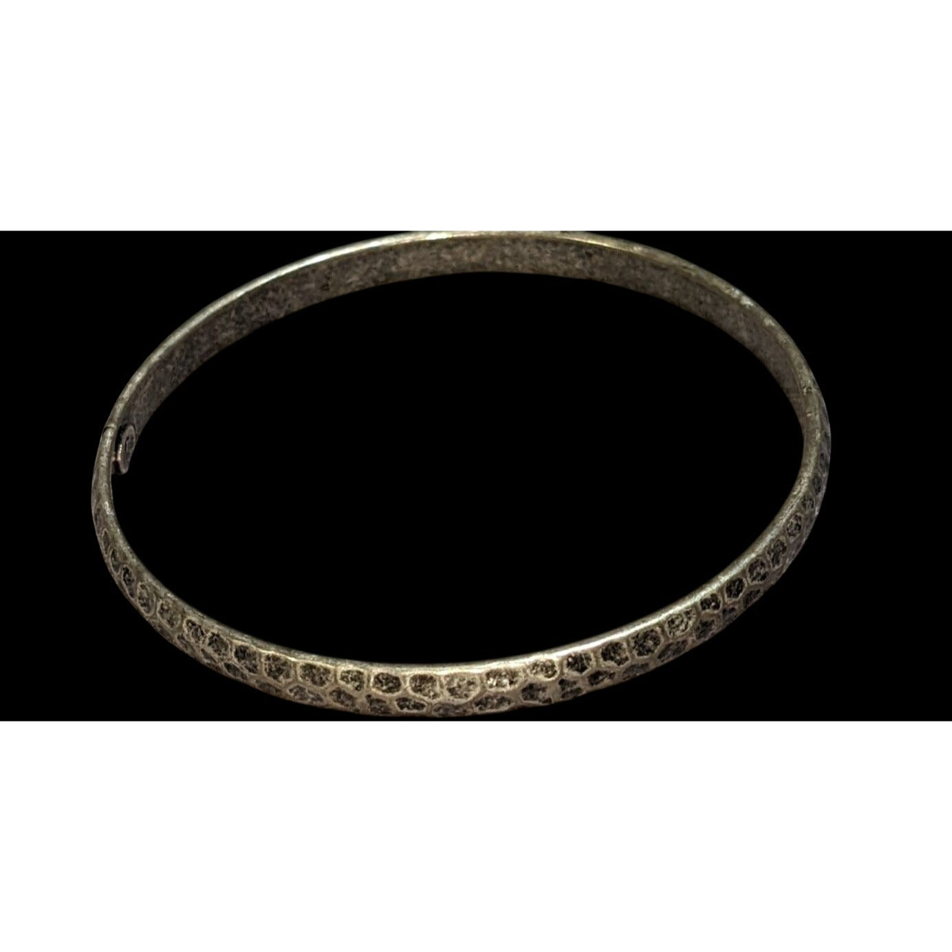 Boho Vintage Premier Designs Hammered Textured Silver Tone Bangle Bracelet